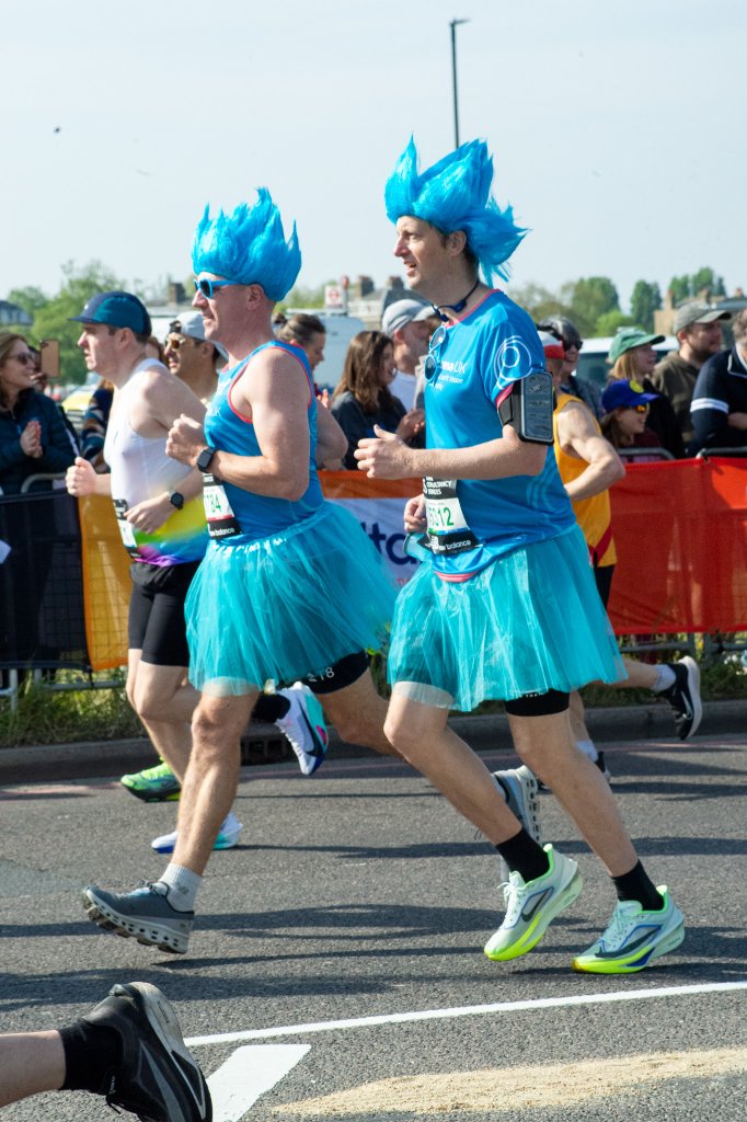 Runner with glitter and purple visor