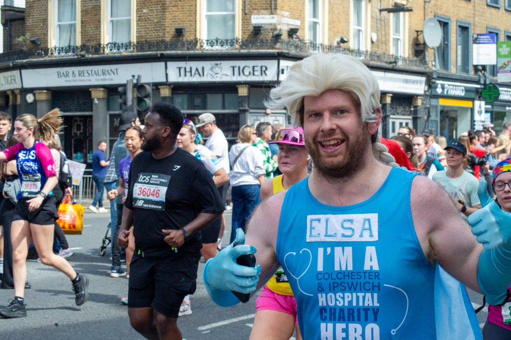 Planty Arthritis UK runner and Hayley