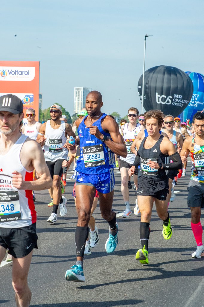 Jonny running for Young Lives vs Cancer