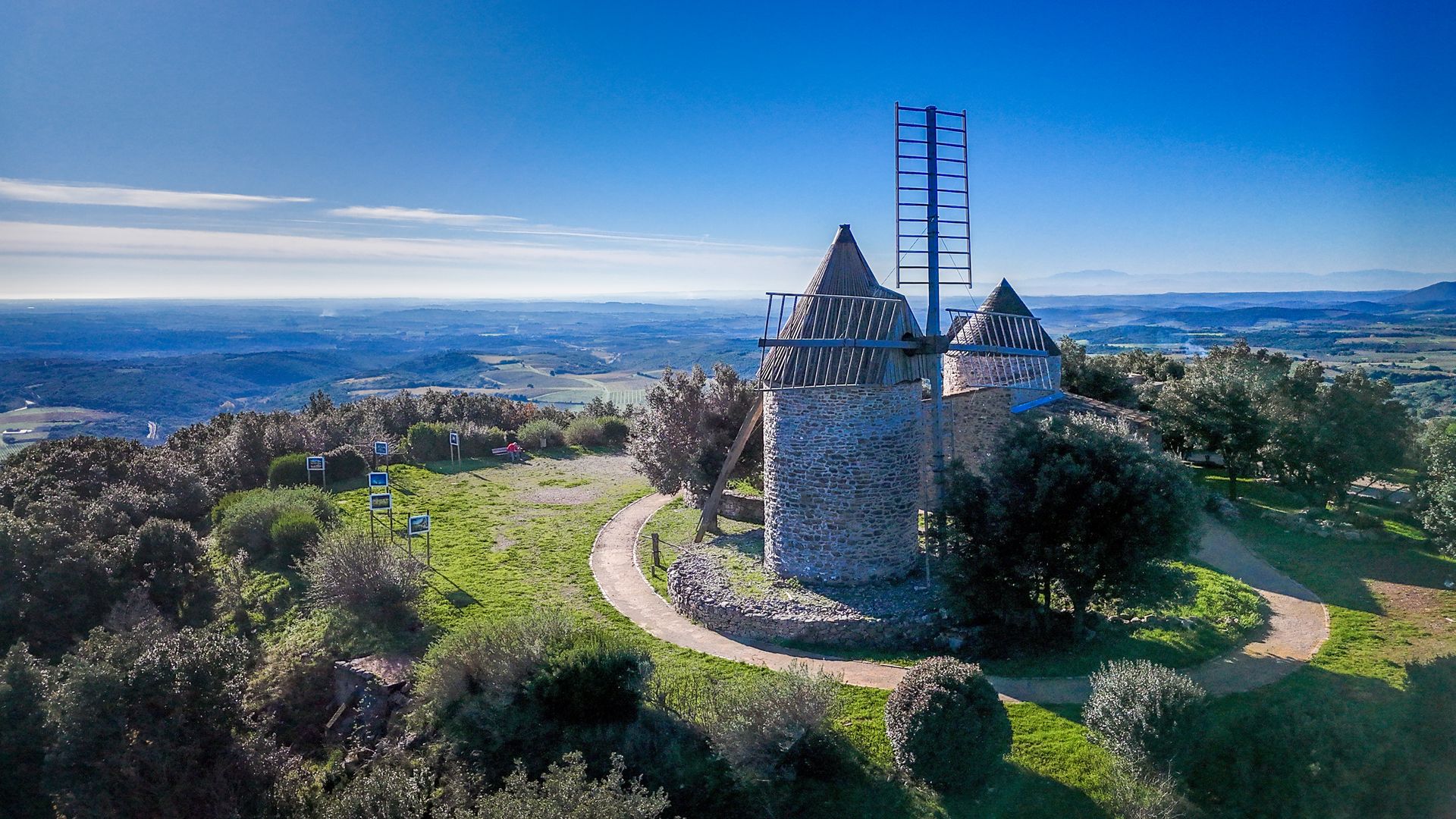 Les moulins de Faugères et le paysage du Haut-Languedoc