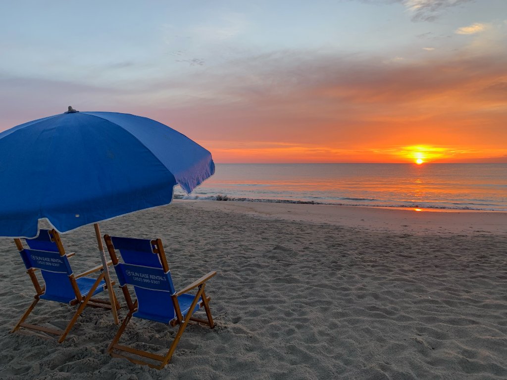 Chair & Umbrella