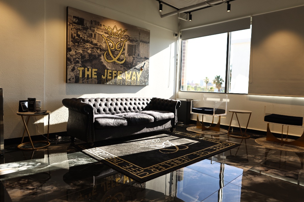 Jefe Jewelers showroom 1
