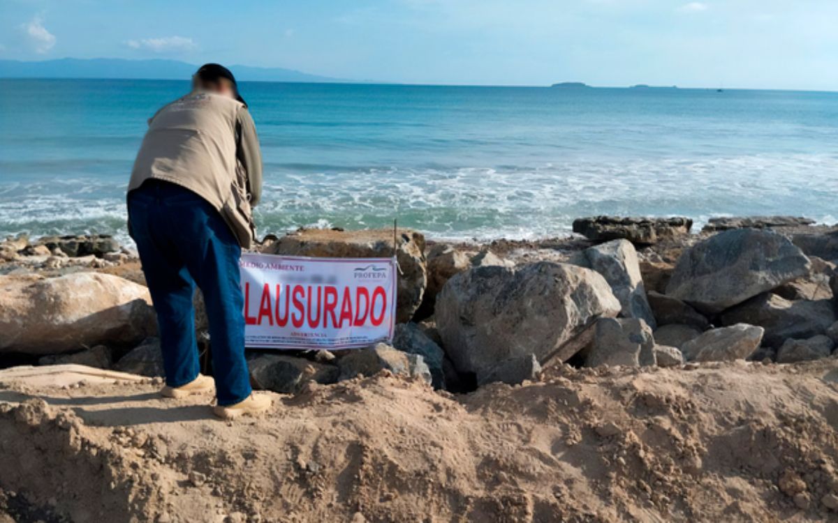 PROFEPA clausura obra ilegal en Playa Las Cocinas Punta de Mita Nayarit