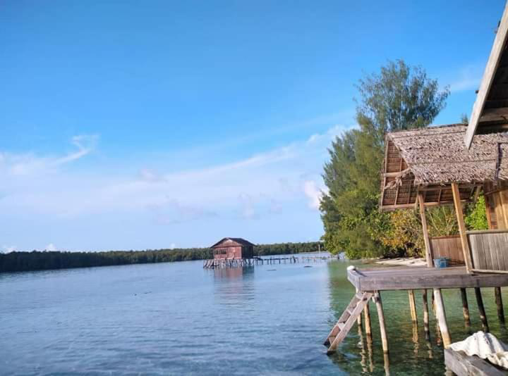 Bungalow 1 - Overwater bungalow at Meos Ambower