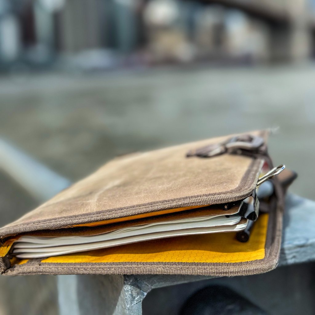 LOCHBY Field Folio