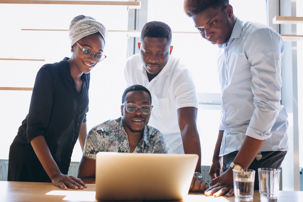 Equipe Kernel et talents collaborent autour d'un projet