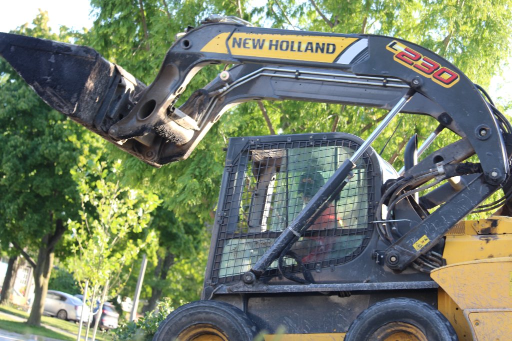 New Holland skid steer loader