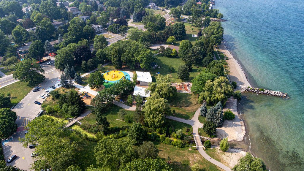 Oakville waterfront park and marina — elegant wedding destination