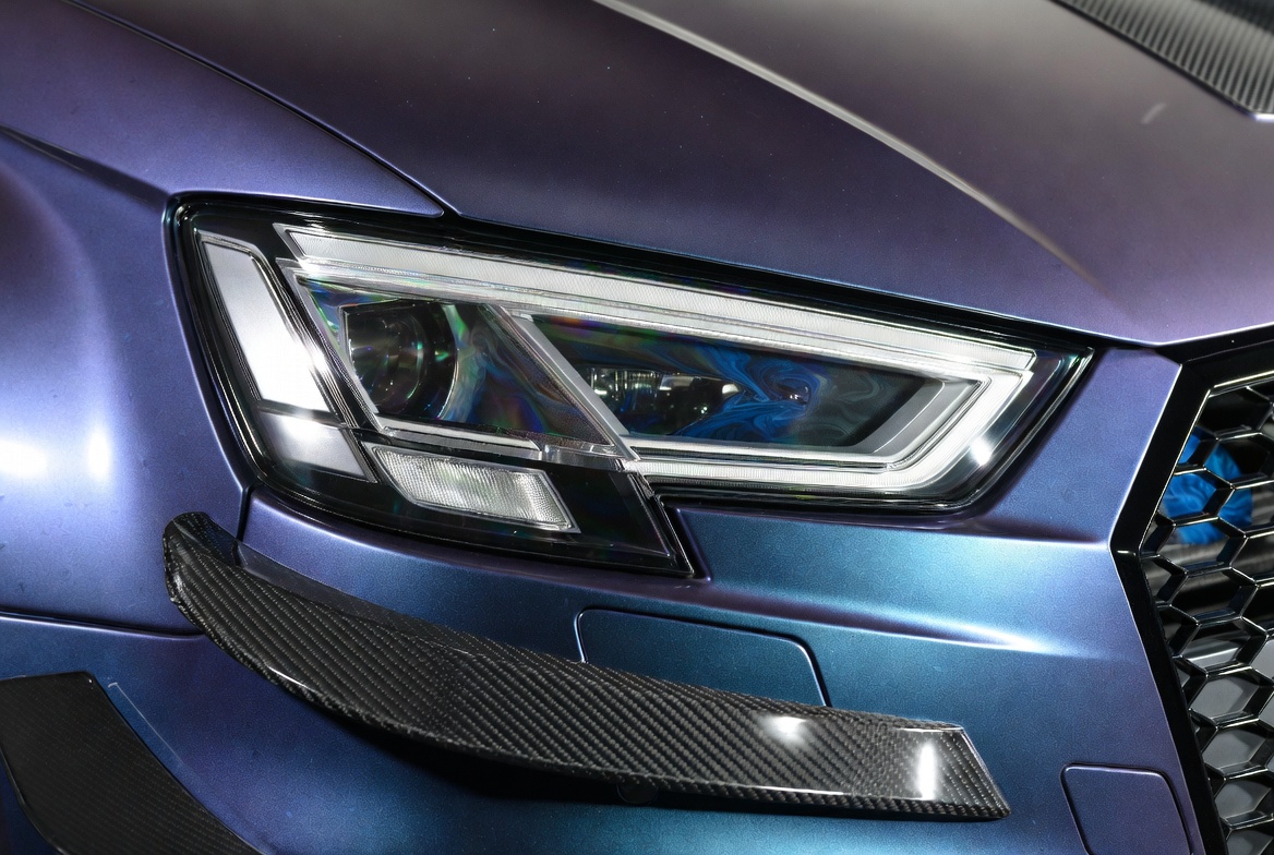 Iridescent Headlight Macro