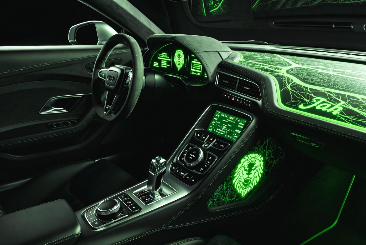 JAH Lion Cockpit