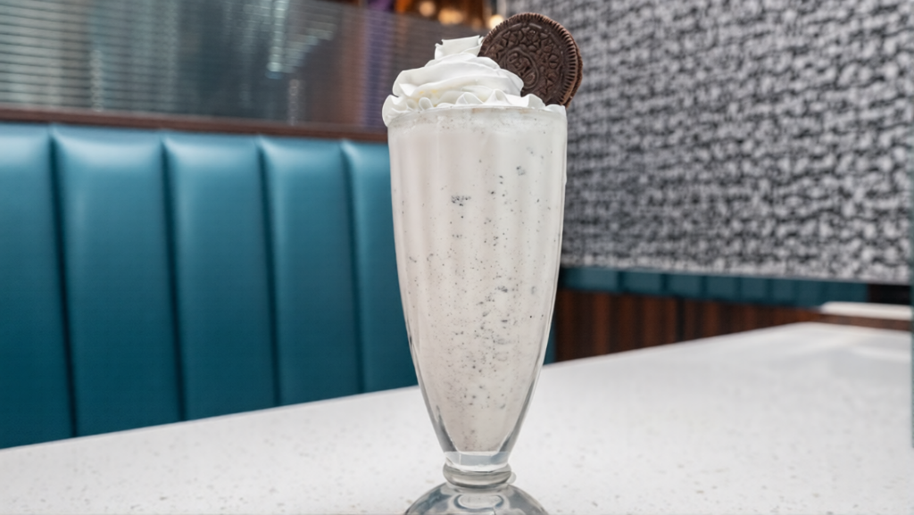 Oreo Cookies & Cream Shake