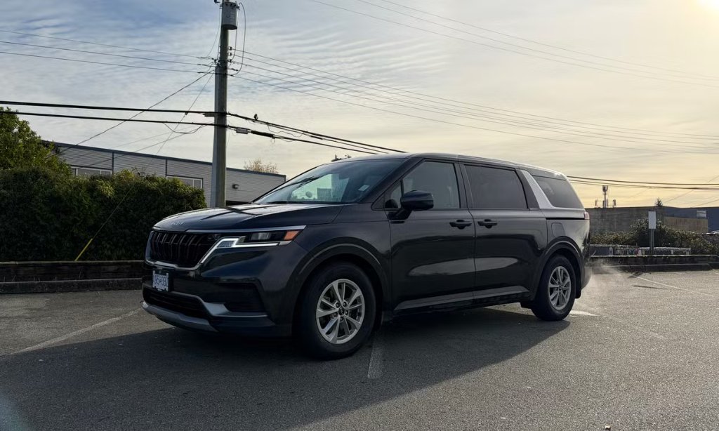 2024 Kia Carnival rental in Vancouver