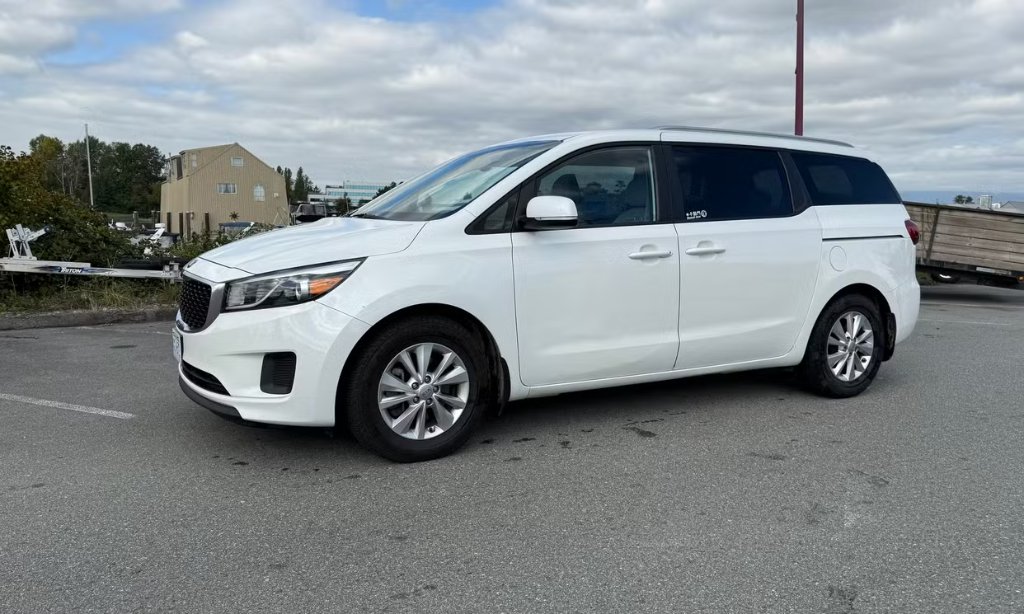 2017 Kia Sedona rental in Vancouver