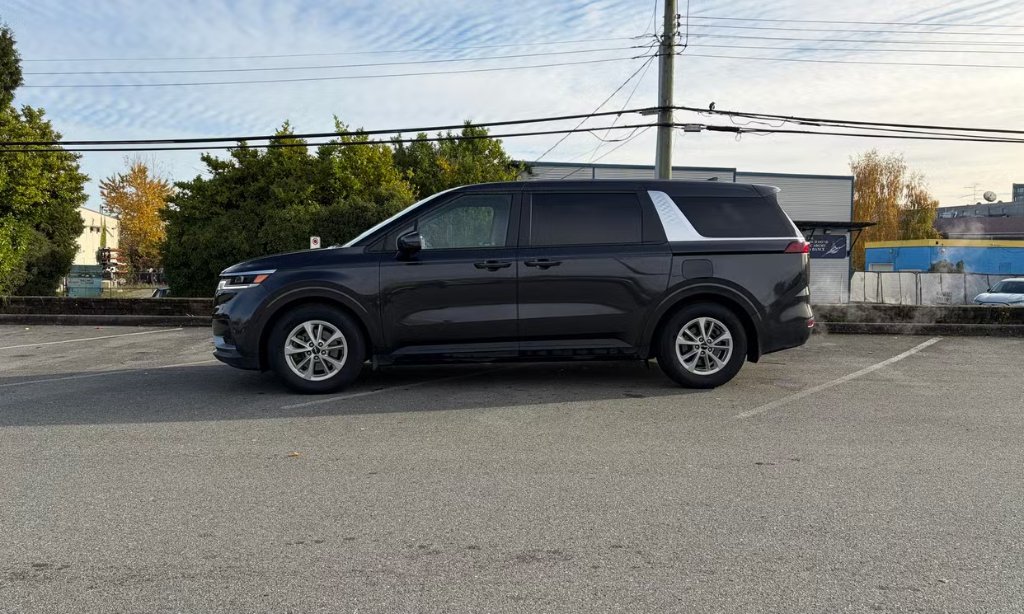 2024 Kia Carnival rental in Vancouver