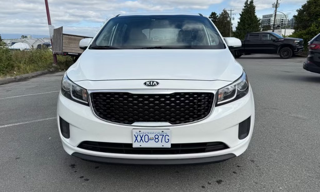 2017 Kia Sedona rental in Vancouver