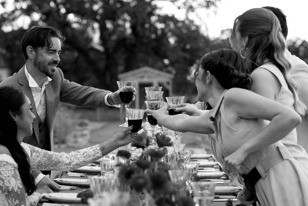 Toast entre invités