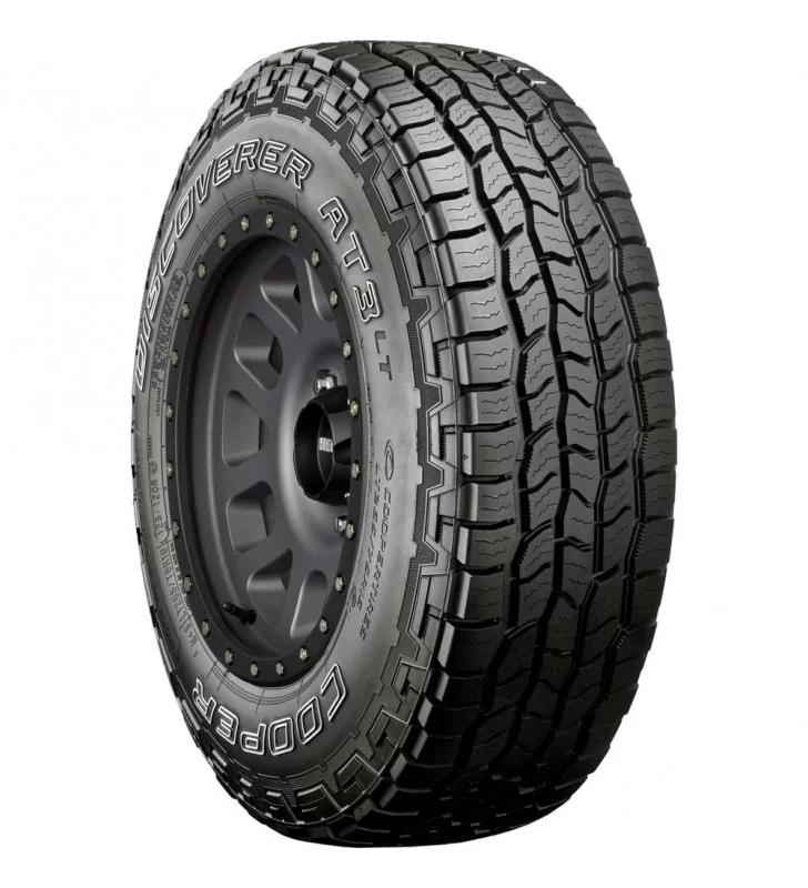 LT285/70R17 tire