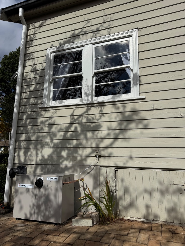 Braemar heating unit installation - external unit mounted on house exterior