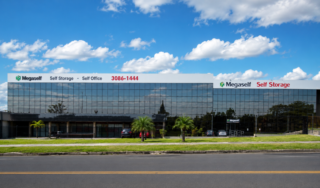 Megaself Self Storage — Guarda-móveis em Curitiba/PR