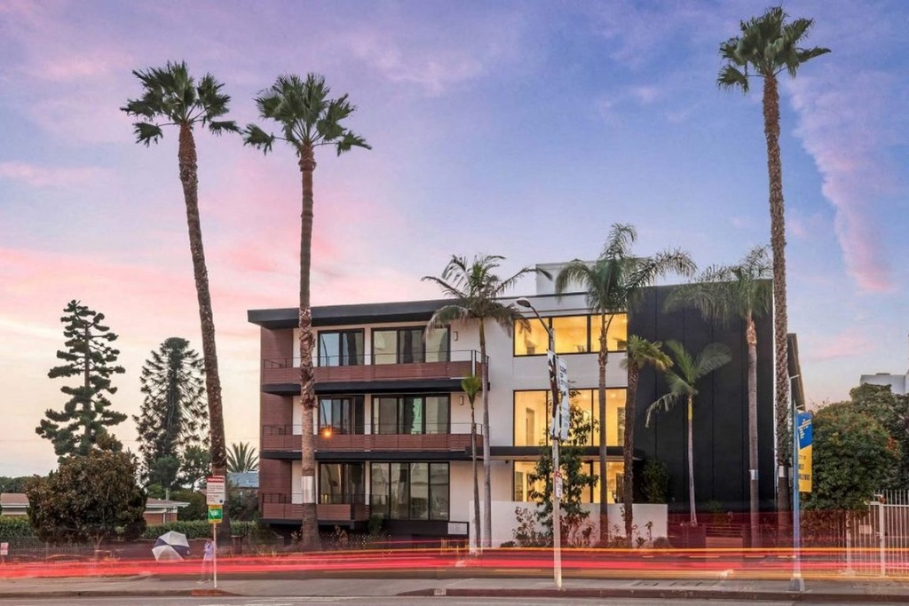 Element WeHo