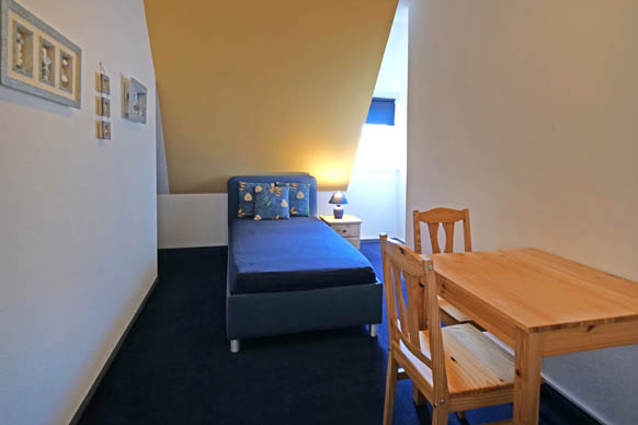 Schlafzimmer 2