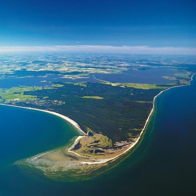 Halbinsel Fischland-Darß-Zingst aus der Luft
