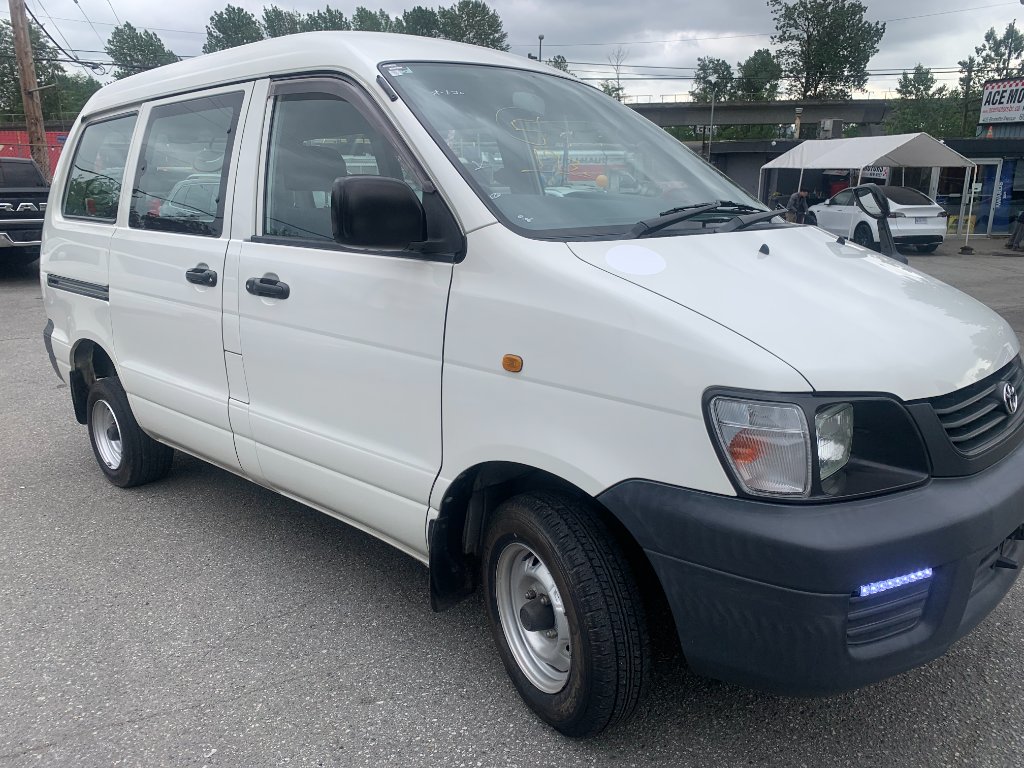 2007 Toyota Liteace V