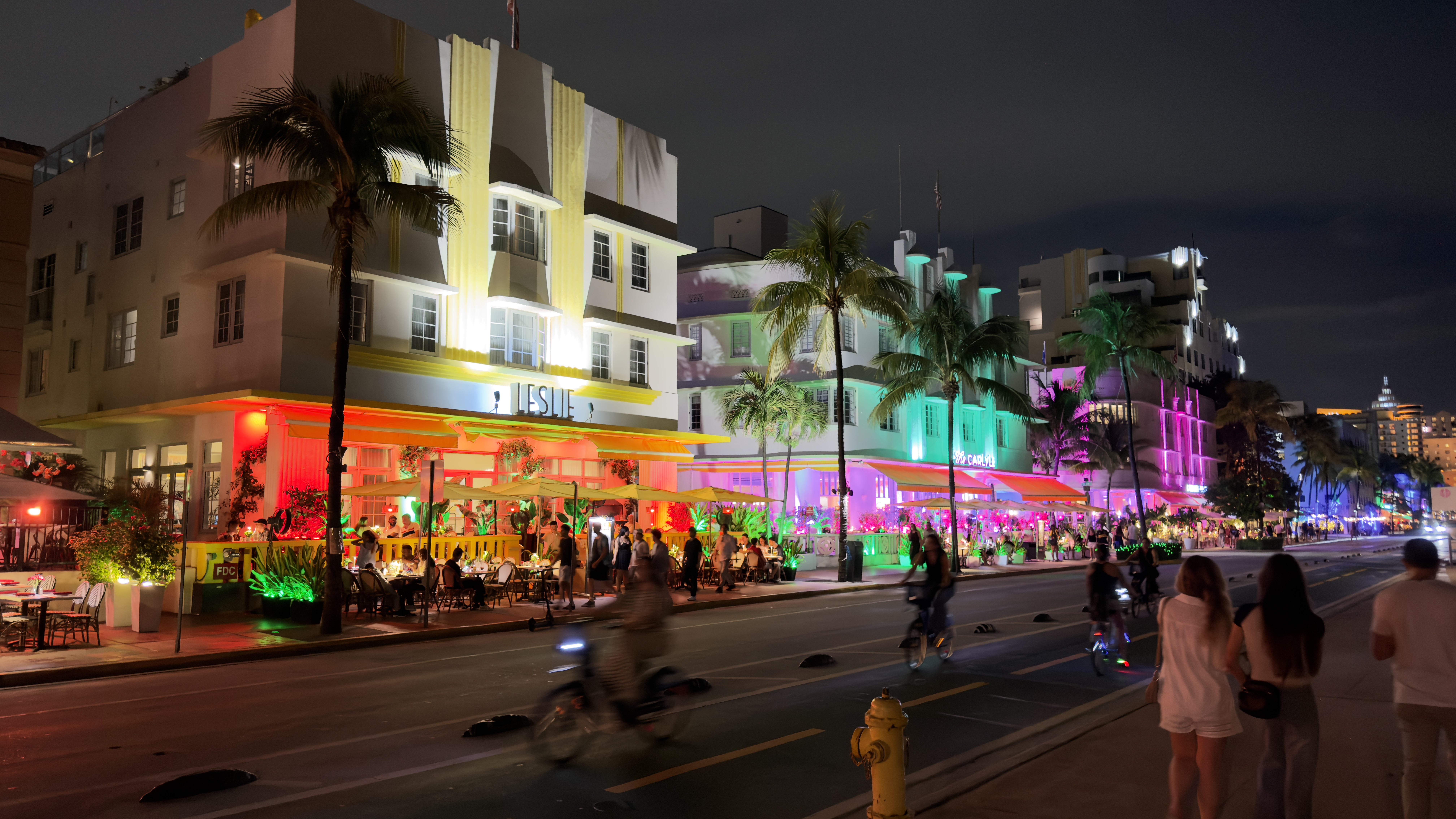 South Beach Hospitality Experience | SignalTide Field Observation South Beach hospitality street scene observed by SignalTide during a hotel guest journey field review