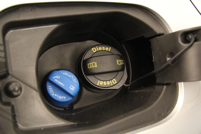AdBlue - diesel and AdBlue filler cap