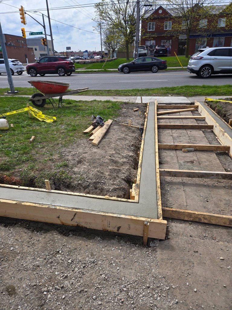 Concrete curb — forming
