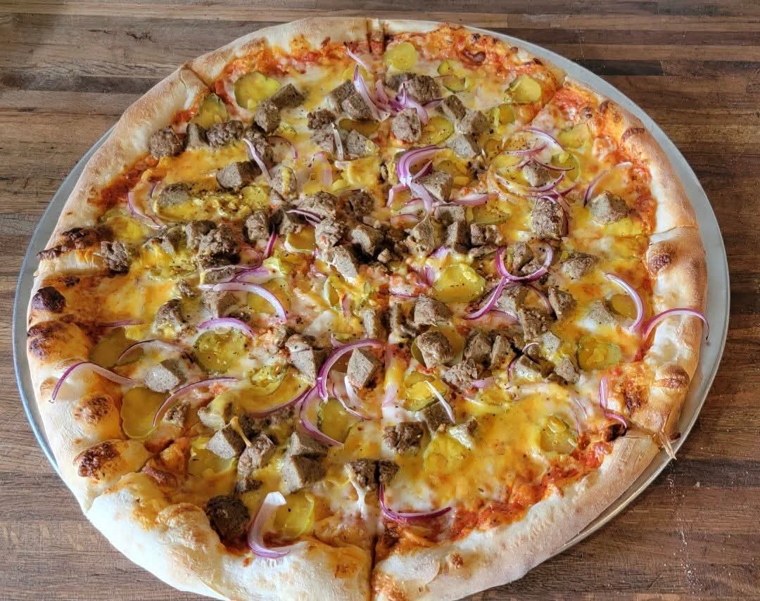 Cheeseburger pizza