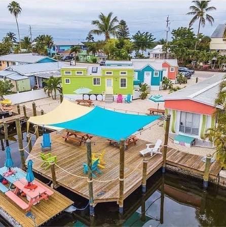 Matlacha waterfront cottages and deck
