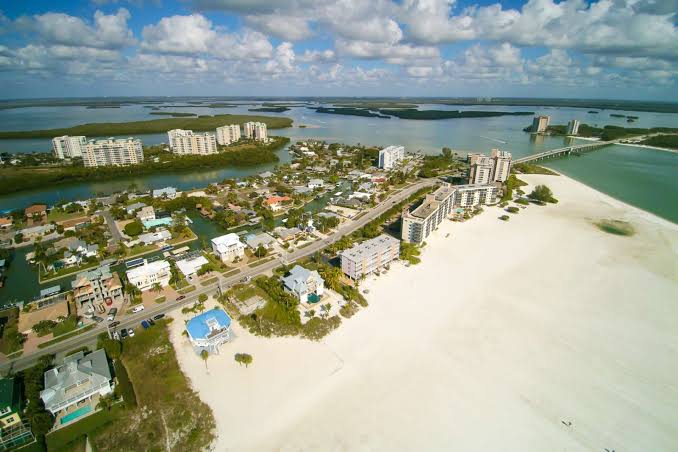 Estero, Florida