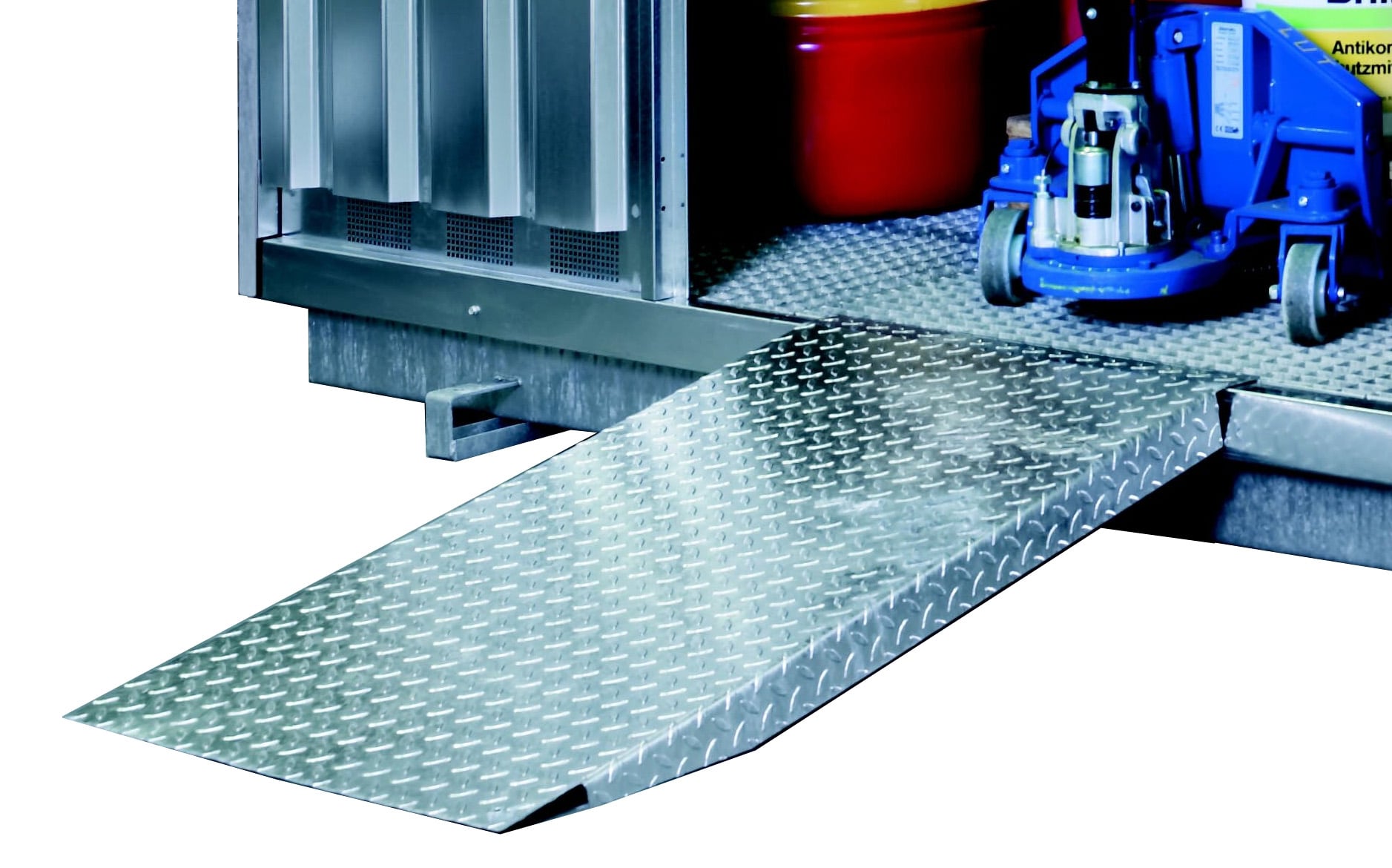 Access ramp for safety storage containers