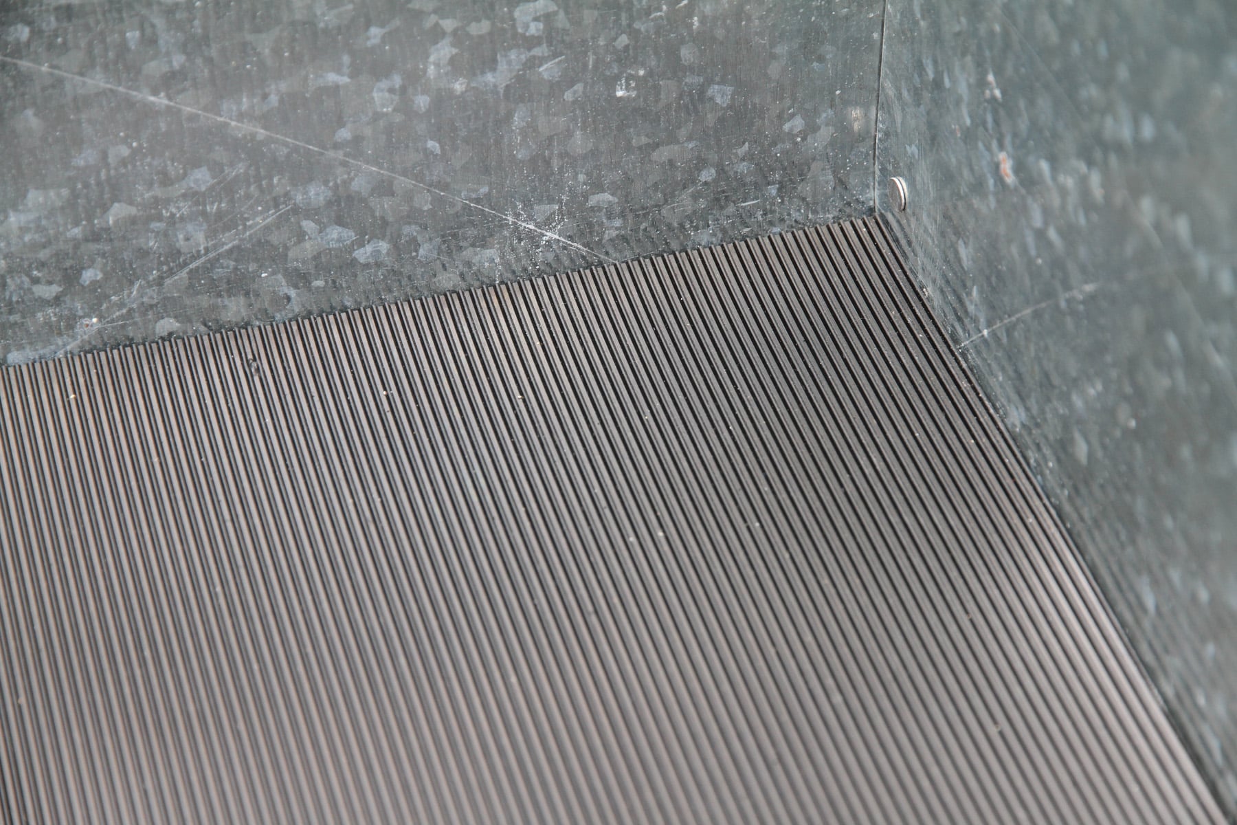 Rubber mat for metal insert CEMbox 750 l