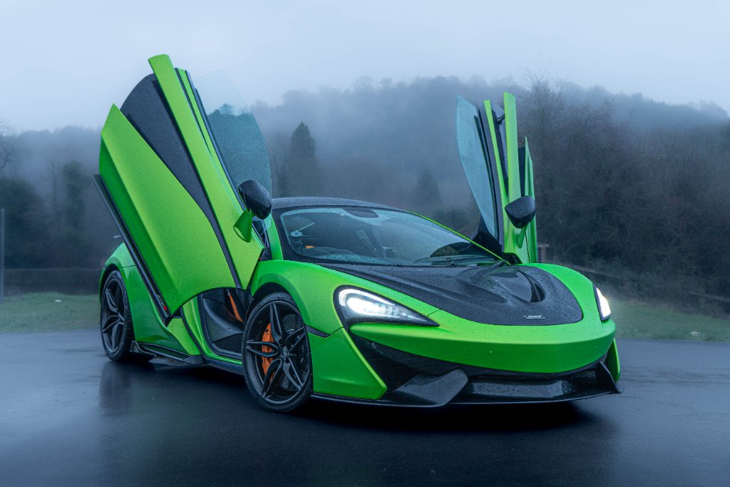 McLaren 570S