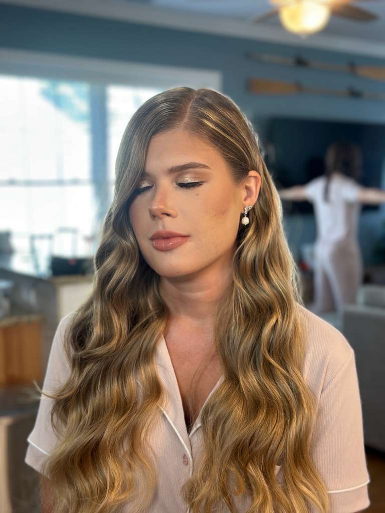Makeup service at Fleur Beauty Lounge