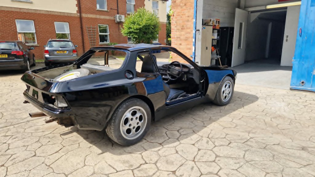 Spray booth parts painting — M&M Vehicle Repairs Tewkesbury