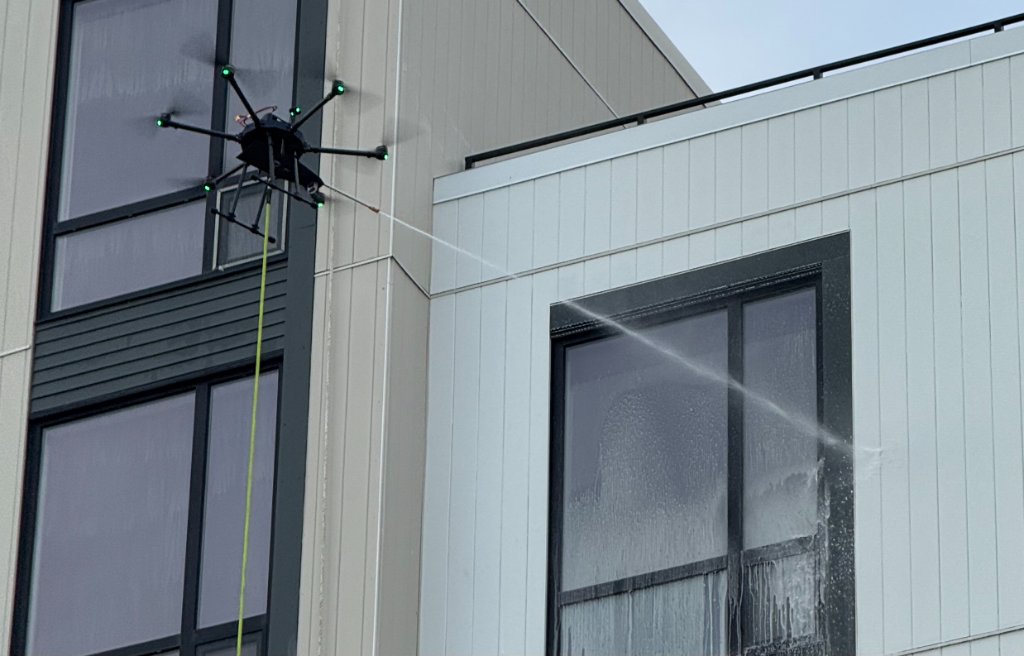 WINDOWS & GLASS