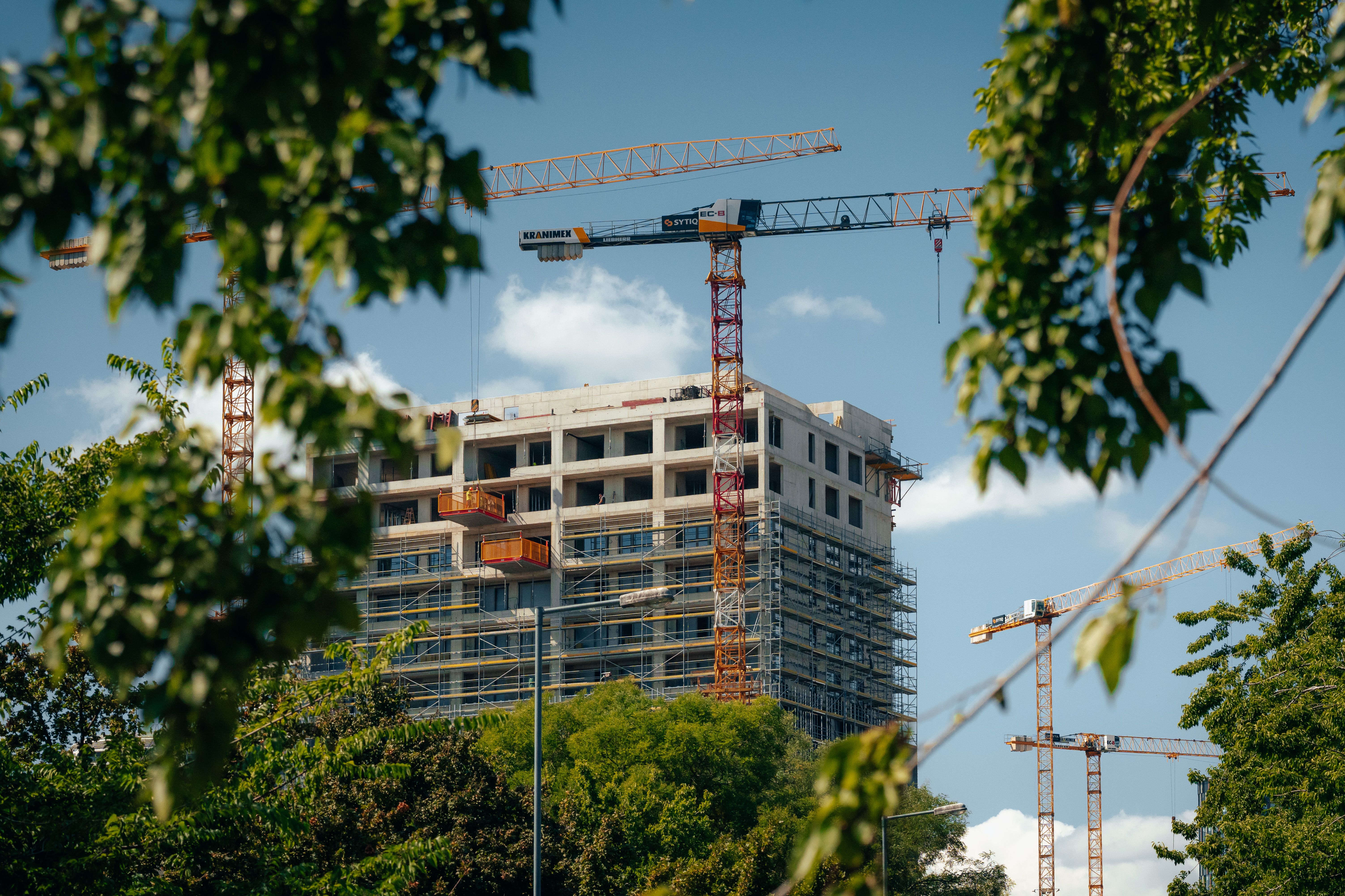 New Build, Dirty Building: Why Fresh Construction Needs Exterior Cleaning