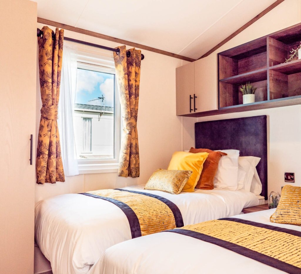 Twin Bedroom