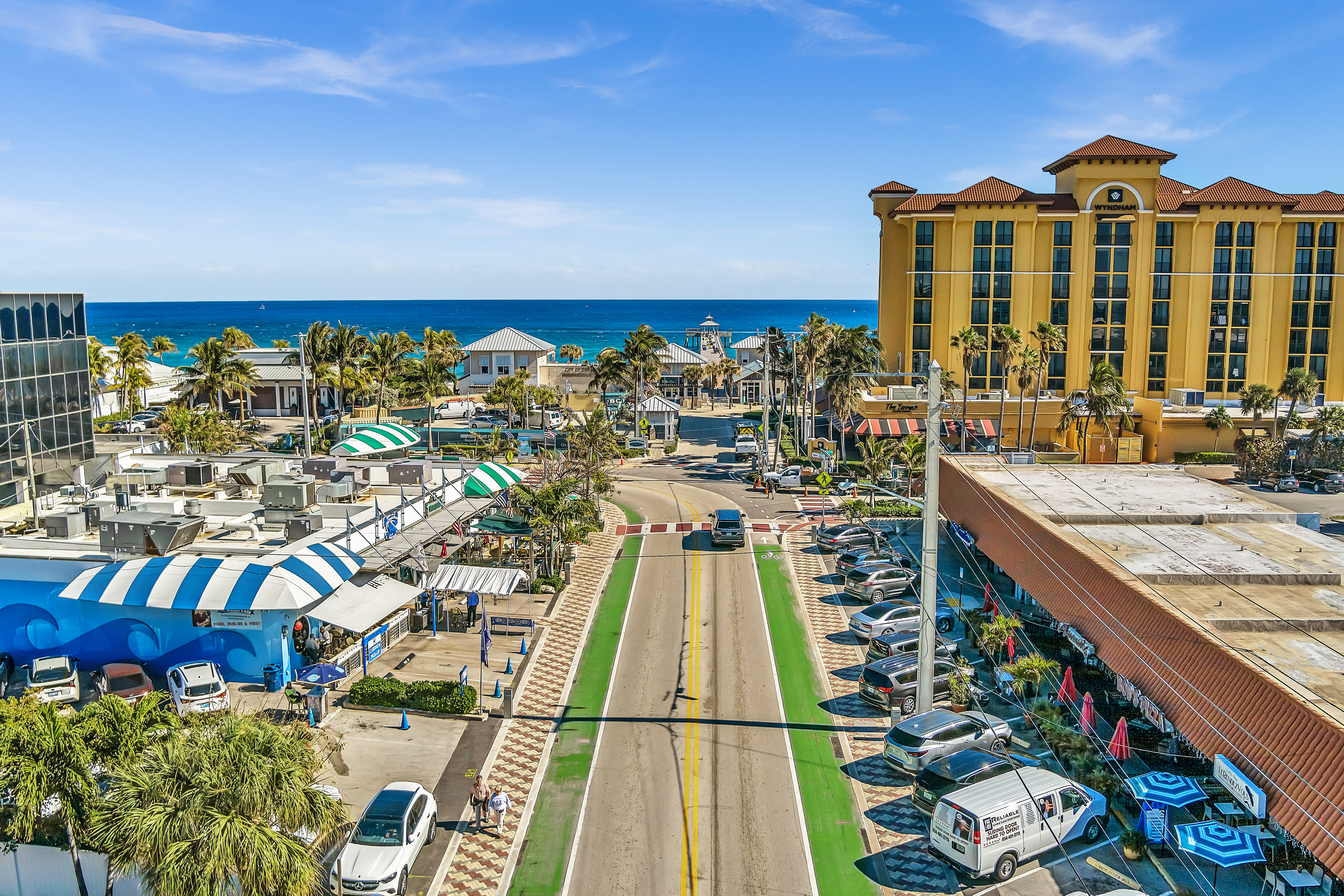 Deerfield Beach beachside dining district