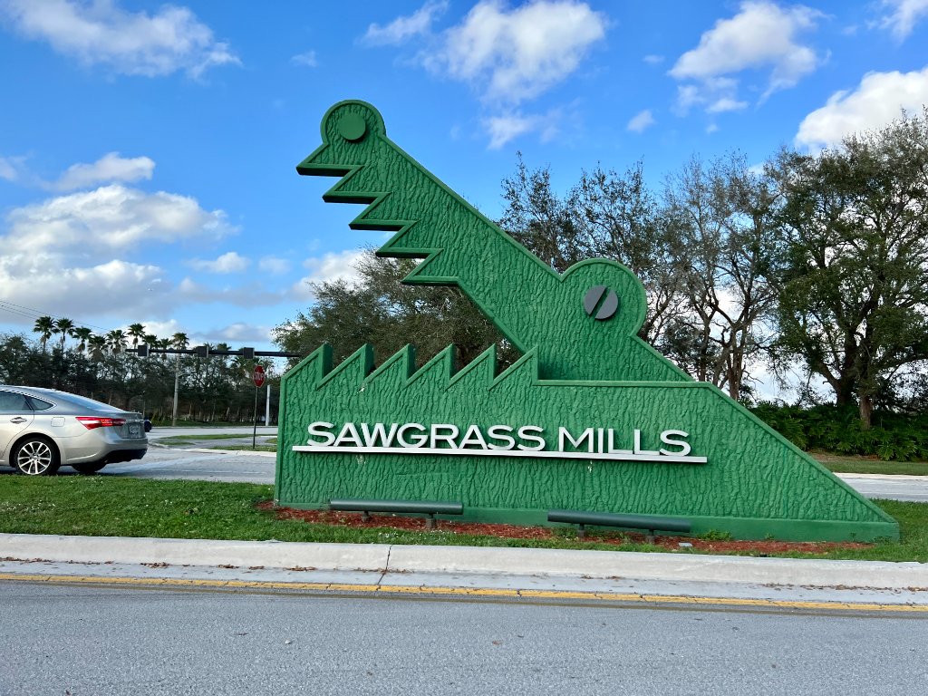 Sawgrass Mills: The Ultimate Shopping Destination in South Florida