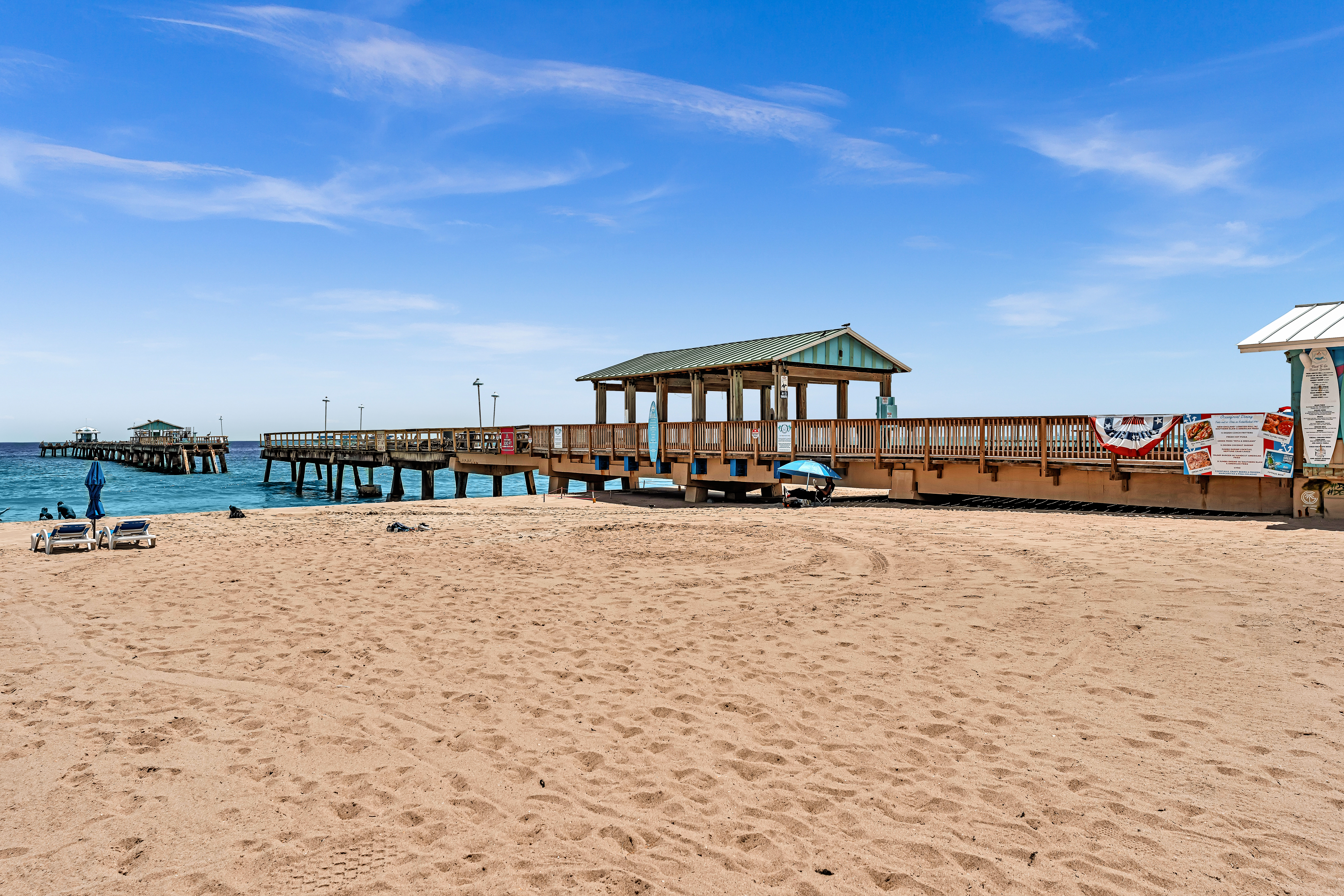 Lauderdale-by-the-Sea — Anglin's Fishing Pier from the beach