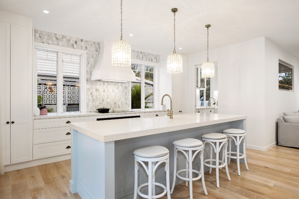 Coolibah Street — Hamptons kitchen with pearl tile splashback