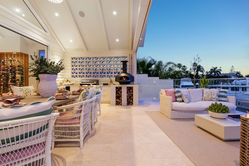 Seahaven Court — alfresco terrace with pizza oven and outdoor lounge