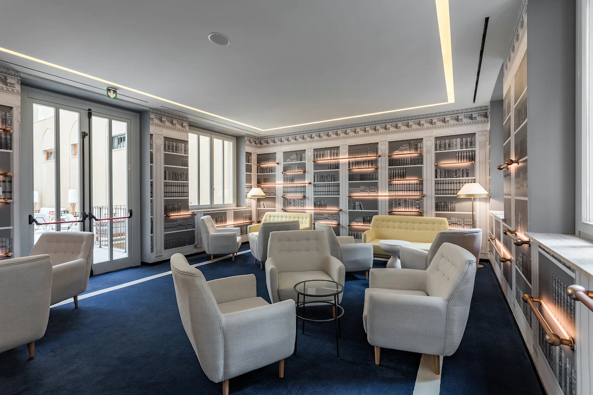 Hotel lounge Rome