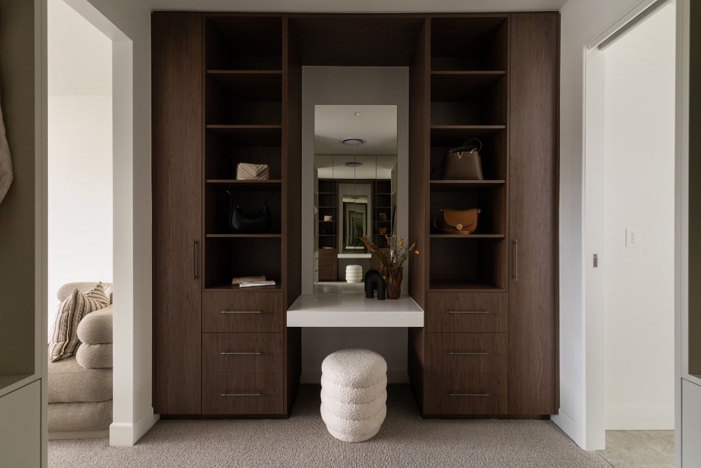 Ward Street Indooroopilly — bespoke walk-in robe with vanity