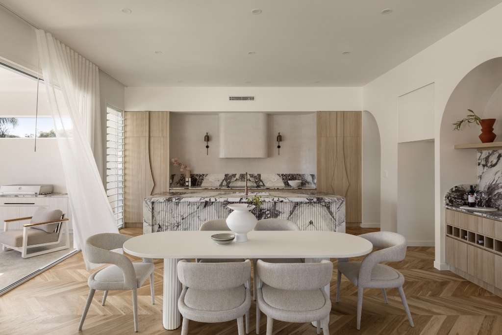 Holland Park — open plan kitchen and dining