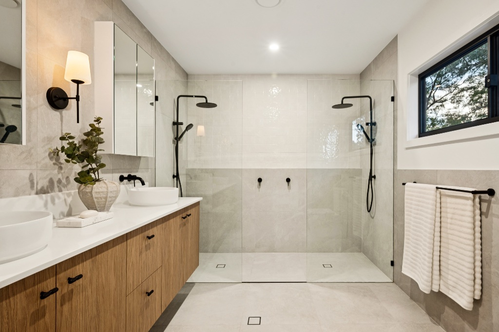 New build — luxury ensuite with dual rain showers